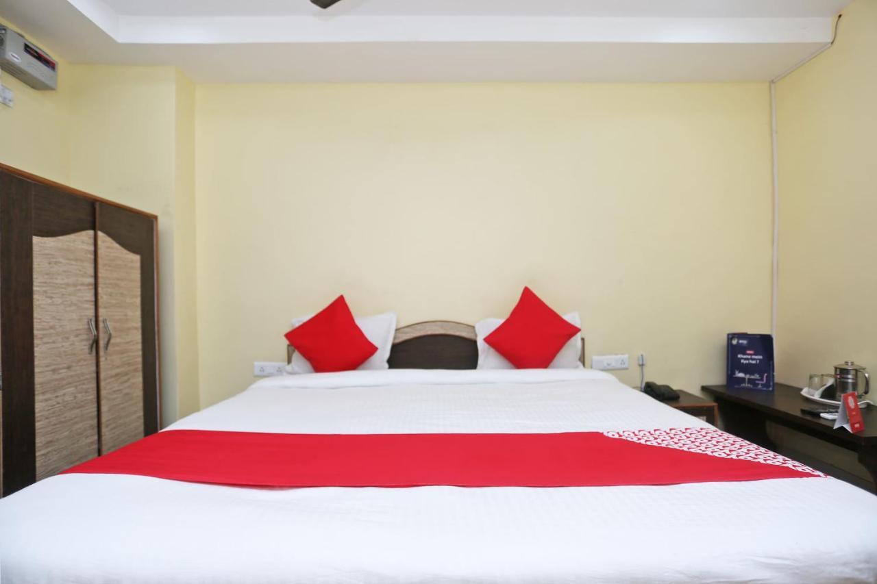 Oyo 15355 Govind Guest House Gorakhpur Exterior foto